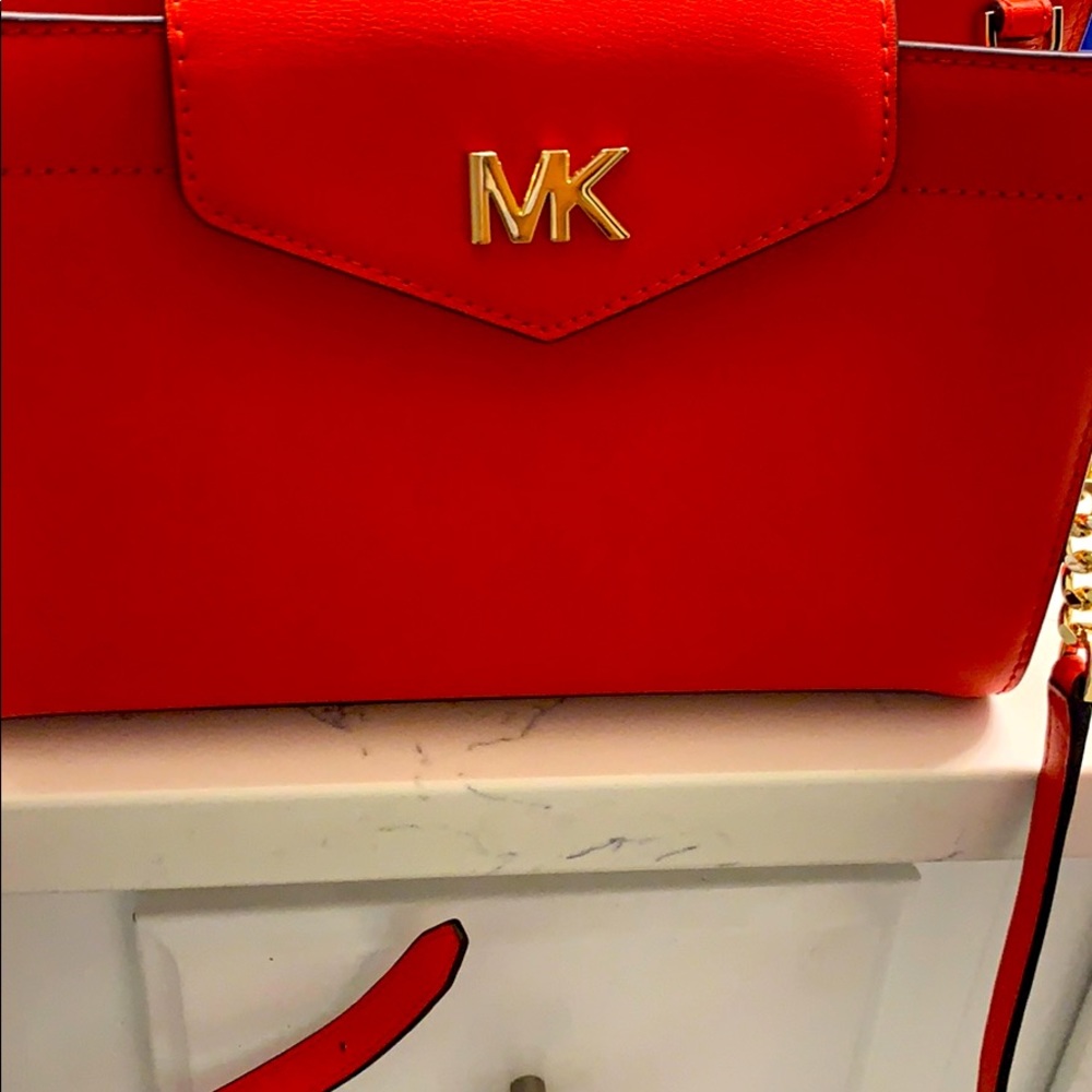 Crossbody purse